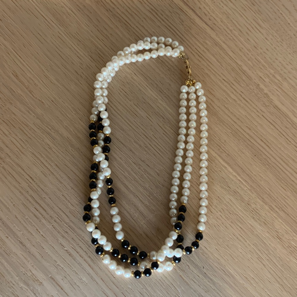 Elegant Pearl and Black Bead Necklace